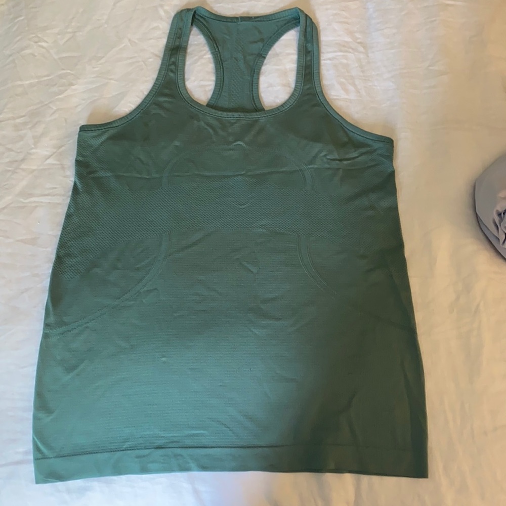 Lululemon swiftly tech tank 2.0